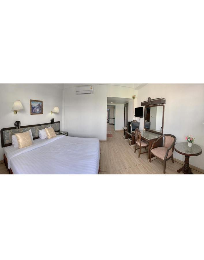 Thaihotel Nakorn Si Thammarat Nakhon Si Thammarat Buitenkant foto